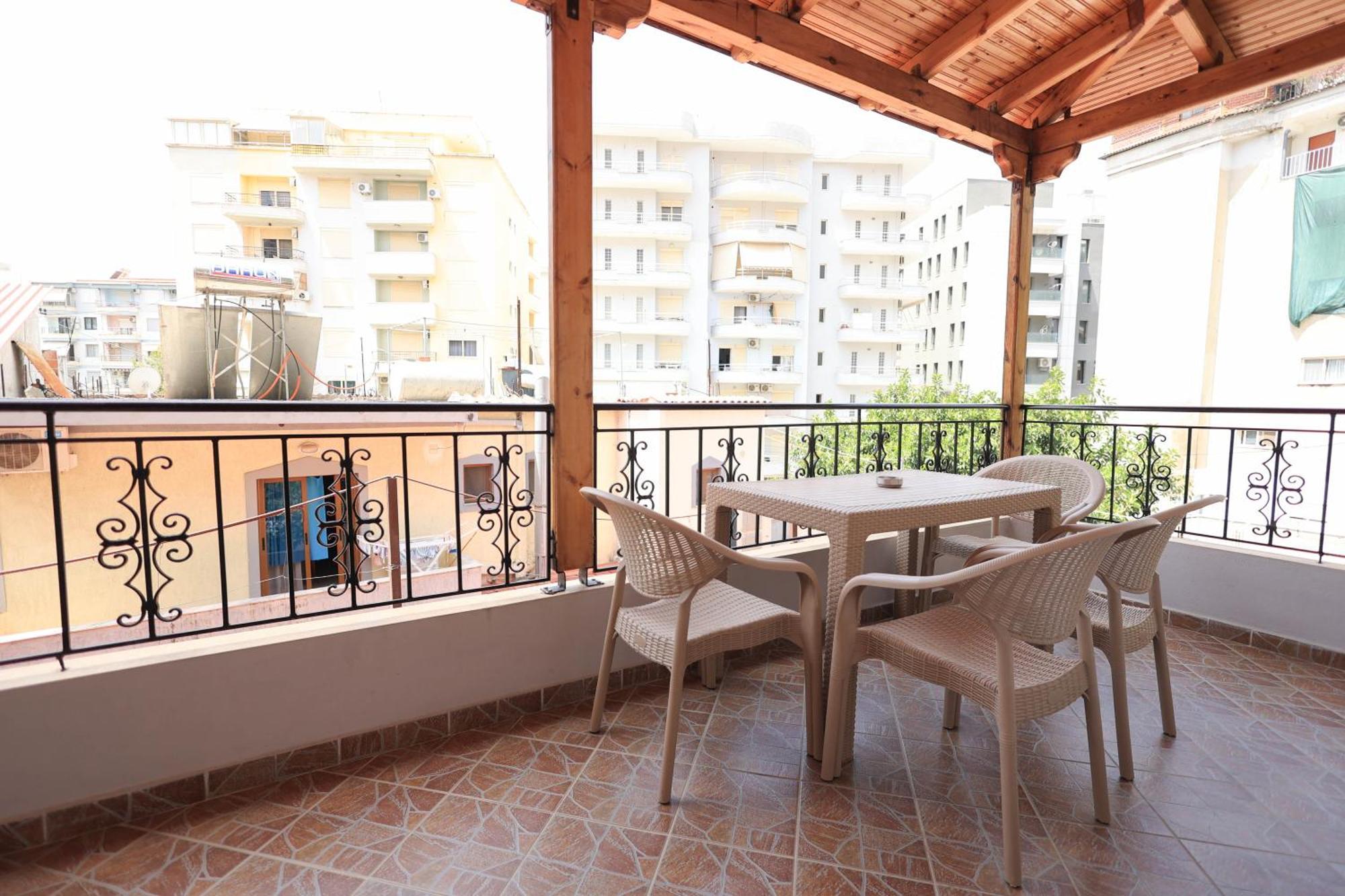 Kejsi Apartaments ซารานเดอ ภายนอก รูปภาพ